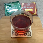 ．TIGERルイボスティー２種類を試しました☕︎．ルイボスティーなのにドリップタイプで、優雅なひととき❤️．プレミアム・ルイボスティーは、南アフリカの強力な太陽光を活用して天日&hellip;のInstagram画像