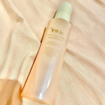 +ea isクレンジングを使ってみました。希少性の高い、天然由来の原材料から生産される+ea isから新たに1本6役のオールインワンクレンジング！時短にもなるからよいしクレンジング後の&hellip;のInstagram画像