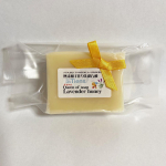 アンティアン の クイーン オブ ソープ 「ラベンダーハニー」🥳〜〜〜〜〜メイクも落とせて、気になる毛穴の黒ずみのスッキリ！なのに潤う、アンティアンの人気No,1無添加手作り洗顔石&hellip;のInstagram画像