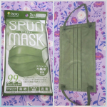 SPUN MASK カーキカラーをお試ししました&hearts;スパンレース製法の不織布が、キレイなカラーと艶を両立（商品説明文より）カーキカラーって、今の時期イイ！アウターとか落ち着いた色のものが多く&hellip;のInstagram画像