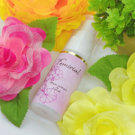 臭い・ムレ・生理中の不快感をさっぱり清潔に。デリケートゾーンケアミスト『フェミリアル リフレッシュミスト』@miccosmo 女子なら誰でも来る生理。生理中は何かと不快ですよね&hellip;のInstagram画像