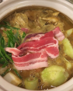 「若鯱家監修 カレー鍋スープ 」と 「火の国華れ監修 豆乳鍋スープ 」お試ししました^ ^豆乳飲料メーカーのマルサンアイから発売の鍋スープ🍲豆乳鍋スープもコクがあって好きだけど、カレー鍋ス&hellip;のInstagram画像