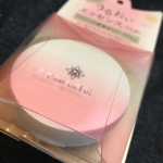 素肌でいるより肌にいい！セラフォア エッセンスパウダーを使っています☺︎素肌をうるおいケアしながら、メイクできるフェイスパウダー💫こだわりの美容液＆ミネラル成分を配合しています&hellip;のInstagram画像