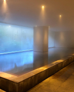 お正月来、マイブームなのが、敢えての　昆布茶です。おめでたい席にあったまる美味しいお茶🍵出汁の味と香りが冷えた体に染み渡るのは緑茶以上。ですがもっとぴったりな昆布茶シーンを発掘しました。それが温泉旅の&hellip;のInstagram画像