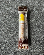 今回は息子のファスナーに使用しました。貰い物の服で何度も洗濯をしたせいかファスナーの開閉がスムーズに行かなかったけど、このペンを使用したらファスナーの開閉がスムーズになりました💪💪これ&hellip;のInstagram画像