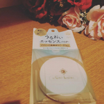 乾燥肌にぴったり❤⁡⁡セラフォアエッセンスパウダー使ってます！⁡⁡⁡⁡こちらは素肌を潤いケアしたがらメイクできるフェイスパウダーです( ⁎ᵕᴗᵕ⁎ )❤︎⁡⁡乾燥、肌荒れ、マスクからお&hellip;のInstagram画像