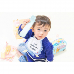 男の子だって遊びたい🤝✨みんな大好きシルバニアにトイザらス限定が登場❣️..にいにが幼稚園に行った後コソコソ動き出したひろちゃん👶🏻✨⁡玩具箱から取り出したのはトイザらス限定のシルバニ&hellip;のInstagram画像