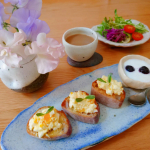 🌸🥖朝ごはん🥖🌸*おはようございます🌿今朝はバゲットトーストと豆乳ミルクティーで朝ごはんです☕*この豆乳は、国産プレミアム大豆『るりさやか』を使用した豆乳です！紅茶は『ダージリ&hellip;のInstagram画像