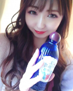 美顔水💙⁡⁡⁡⁡この青のガラスの瓶に入ったレトロ可愛い化粧水🥰⁡⁡⁡肌荒れやニキビにも🙆🏻👌✨⁡⁡⁡⁡量も多くて、パシャパシャ気にせず使えるの🤗⁡⁡⁡コスパも🙆🏻👌✨⁡&hellip;のInstagram画像