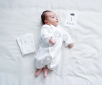 ..@babiesrus_jp✶ベビーザらス限定ドラえもん 長袖前開きフィットオール 総柄 (ホワイト&times;60-70cm).スムース素材のフィットオール𓈒𓏸寝ながらで&hellip;のInstagram画像