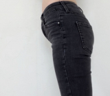 「平たいお尻が♡」の画像（2枚目）