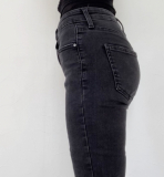 「平たいお尻が♡」の画像（3枚目）