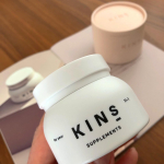 〜日々の生活を健やかに〜【菌】に着目したKINSのサプリメント肌荒れや便秘、女性特有の悩みは実は腸内環境が大きく影響していていると言われています腸にはたくさんの菌が住んでいますがス&hellip;のInstagram画像