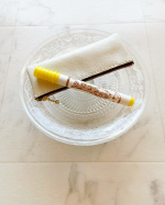 塗るだけ！ファスナーがスムーズになるシリコンペン✨動きづらいペンケースのファスナーにシリコンペンを塗るだけでとってもスムーズに動くようになりました❤️　　ハサミに塗れば&hellip;のInstagram画像