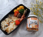 テーブルランドさんの３月の新商品🌸『きんぴらごぼうご飯の素』をモニターさせていただきました🌷🍴✨*炊いたごはんに混ぜるだけでOK🌟少しピリ辛で食欲がわく味ー！😆ピリ辛と言っても我が家の小学生の&hellip;のInstagram画像