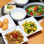 こだわり野菜料理⁡⁡⁡⁡立て続けに失礼いたします🙇⁡⁡⁡先日ポストさせて頂いた⁡｢大地を守る会｣さんの⁡⁡こだわり野菜おためしセットを使用した⁡⁡お野菜たっぷりの食事です。⁡&hellip;のInstagram画像