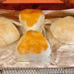 今日のお昼ご飯🍙このくっつかないホイル前から使ってたけどほんと便利‼︎焼きおにぎりも失敗なしだし漬け焼きの魚とか肉も全然怖くないよ👍グリルの掃除も楽々‼︎#CO&hellip;のInstagram画像