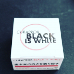 粉みがきを使ったことがなく、少々抵抗がありましたが使ってみると自然と使えてさっぱりとする使い心地でした。#クラプロックス #ブラックイズホワイト #白い歯 #monipla &hellip;のInstagram画像