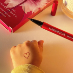 @lumiurglas 【LUMIURGLAS】ルミアグラスのスキルレスライナーから限定色のルージュバーガンディ(06)が数量限定で再販されるよ🙈💗カラーライナーよく使うんだけ&hellip;のInstagram画像