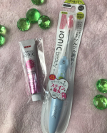 毎回、歯ブラシを買う時に何を買おうか&hellip;どれがいいのか&hellip;すごく悩んで決まった事がない私です😅イオン歯ブラシって文字に釘付けになったアイオニックビューティー😍マイナスイオンとラバーソフト毛&hellip;のInstagram画像