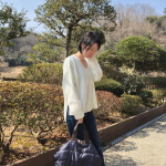 ママの公園コーデ♡　　産後元の体型に戻るまでずーっとニットワンピを愛用していたんだけど、　この度ついに　以前着ていたスキニージーンズ履けるようになりましたー✌️　　男の子顔負&hellip;のInstagram画像