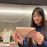 最近コンタクトを付けていると老眼が酷くて老眼鏡が手放せなくなった私😭⁡でも⁡さすがに外出先でダサい老眼鏡を取り出せな〜い🙅&zwj;♀️⁡そこで見つけた⁡イタリ&hellip;のInstagram画像