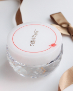 ୨୧┈┈┈┈┈┈┈┈┈┈┈┈୨୧4月発売予定!!オールインワンジェル、しあわせ想い🍀*゜誰かのために頑張る人こそ自分のことも大切にしてほしい。忙しい毎日を過ごす人こ&hellip;のInstagram画像