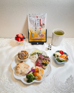 疲れて帰宅しても🍚の残りがあれば...食べたいひと(⌒-⌒; )お茶漬けではなくて@prebushi_marutomo 様の#かつおとごまの浅炊き でおにぎり🍙にして&hellip;のInstagram画像