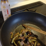 こめ油でナスとベーコンを炒めました。香りがいいですね！#こめ油 #米油 #つの食品 #築野食品 #レシピ #簡単レシピ #おうちごはん #料理好きな人と繋がりたい #健康食 #ヘルシーメニュー #&hellip;のInstagram画像