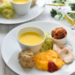 *この日はなんだか野菜が少なめ。スコーンにポタージュ♡好きなもの多め♡そんな朝ごはん♡　写真に載っているハイゲンキCはそのまま口に入れても溶けやすく飲みやすかっ&hellip;のInstagram画像