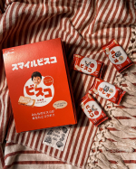 ..とっても可愛いビスコ届いた😍.スマイルビスコは、オリジナルの写真でビスコを作成してくれるよ🤎.愛犬2匹の写真で、作ってもらったよ🐶.名前も入れられるし、プレ&hellip;のInstagram画像