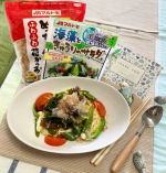 #マルトモのかつおぶし #海藻ときゅうりのサラダの素 シャキシャキ！プリプリ！モチモチ！一口目から入るのは４種の彩りの海藻、うん！美味しい～春のサラダ🥗はこういう風に爽やか&hellip;のInstagram画像