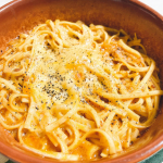 🍝glicoから新発売の糖質オフパスタをお試しさせて頂きました☆アイスで有名なsunaoのブランド😌パスタは平打ちの太麺でもっちり。低糖質パスタって細いのが多いから&hellip;のInstagram画像