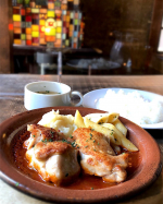 東大阪にあるお洒落なお店でランチをしました🥰インテリアが凝っててずっと見ていられる感じ。仕事の合間に寄りましたが、日常と切り離された雰囲気に「ほっ」と一息つく感じがしました😌🌸&hellip;のInstagram画像