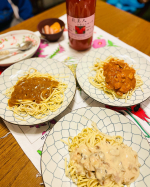 明日から給食で今日で子供のランチ作りも終わり今日は江崎グリコ株式会社　 SUNAO もっちりパスタ＆ボロネーゼ・きのこ入りクリーム・ポモドーロ ずっと気になっていました。 &hellip;のInstagram画像