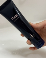 お試しさせていただきました💟リダーマラボのジェルクレンジングです✨わたしスクラブ好きなんでこういうアイテム大好き！このジェルクレンジングはこんにゃくスクラブ入りの美容液クレンジングで、&hellip;のInstagram画像