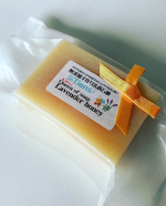 アンティアンのクィーン　オブ　ソープ　ラベンダーハニー有機栽培の高価なホホバオイルを贅沢に使用し、南フランス・プロバンス産の有機栽培のオーガニックラベンダー精油と、はちみつもたっぷり入った石鹸&hellip;のInstagram画像