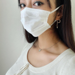 ＼＼\\肌にふんわりマスク//／／その名の通り‼️肌触りがふわふわ。耳も痛くならない✨1枚ずつ個包装になってるから、衛生的にも安心。持ち歩きにも便利だよ🥰#肌にふんわり&hellip;のInstagram画像