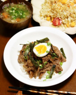 今夜は豚丼！🐷正田醤油さまより、ラクめし！冷凍ストック名人シリーズ、「豚丼の素」をいただきました！ジッパー袋につけダレが入っていて、買ってきたお肉を漬け込み、もみもみ！😊冷凍でストックし&hellip;のInstagram画像
