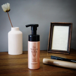 ♡La ViLLA ViTAリ・ヘアプラスフォームカール&ストレート150ml  3080円✼&bull;&bull;┈┈┈┈┈┈┈┈┈&bull;&bull;✼湿気に負けないしなやかな髪へ。トリートメント成分でニュアン&hellip;のInstagram画像