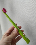 【ビックリした使い心地の良い歯ブラシ！】⁡⁡⁡私は電動も使いますが、⁡歯ブラシは毎月替えています。⁡⁡いつもは、歯科用のを叔母が送ってくれるので⁡そんなに気にしたことも⁡なかったので&hellip;のInstagram画像