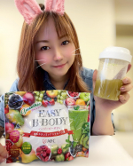 shelly_diary🍇EASY B-BODY🥭やっぱり夜の美味しいご飯はやめられないからランチは @afc_online さんの【イージービーボディ】を飲んで少しでも健康的にカロリー摂取&hellip;のInstagram画像
