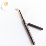 さりげないパールがかわいい✨⠀📜 キングダム　ニュアンスジェルアイライナーWP🎨 ディープブラウン⠀⠀1番使いやすそうなディープブラウン🤎⠀濃いブラウンなので普段のメイクとも合わせ&hellip;のInstagram画像