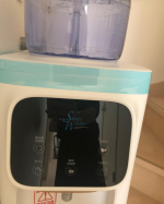 先月ウォーターサーバーを使いはしました！！見ての通りとんでも無いところに置いてあるのですが猫がいるので何しでかすか分からず廊下に出してます😓このウォーターサーバーは水道水を入れて、&hellip;のInstagram画像