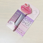 MAKE COVER KISS SHOT まず、このリップコートは透明ツヤツヤ！塗るとツヤがとても出て、グロスがいりません。リップの上からムラなく伸ばし塗り、１分程度置くとよい様子。&hellip;のInstagram画像