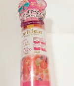 〜使ってみて〜ミックスベリーの甘い香りで肌を優しくマッサージするとポロポロと白い物が😊濡れた手でも使えて使う前と使った後だと肌が全然違ってザラつきがなくなり、つるすべ肌になりました🎵つっぱ&hellip;のInstagram画像