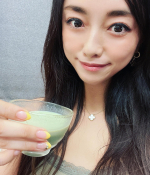 『オルチャニスト』🧃美容大国・韓国で大流行している～生食ダイエット～✨生きた酵素をフリーズドライして使用しているから、多様な栄養価摂取できるんですって！お水にさっと溶けて、マンゴー&hellip;のInstagram画像