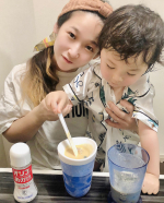 I made a frozen drink with my son🍦🧊I'm happy to be able to do it easily🫐✨✨I put soy milk and blu&hellip;のInstagram画像