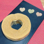 八天堂がハート型のバームクーヘン作ってるー、かわいい！そして美味しい！更にあのくりーむパンの中のクリームだけな商品もあるってことでカスタード・抹茶・チョコレートの３種を色々アレンジして食べてみた。&hellip;のInstagram画像