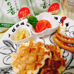 グリコさんから出てる米粉🤗🎶最近は小麦粉も高騰してきたし、身体にいい米粉の存在は知ってたけれどあんまり使ったことなかったんです。今回食パンを作ってみましたが、小麦粉とはまた膨らみ具合とか違うよ&hellip;のInstagram画像